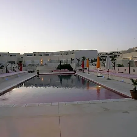 Le Jardin D'eden Réservé Aux Couples Hotel